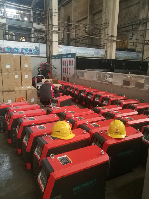 麥格米特焊接焊機批量交付現場 - 中國中車